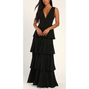 NWT Lulus Amazing Evening Black Tiered Deep V Neck Maxi Dress Sz M